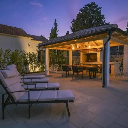 Dalmatina Charming Stone House With Pool, 40 M From Tribalj